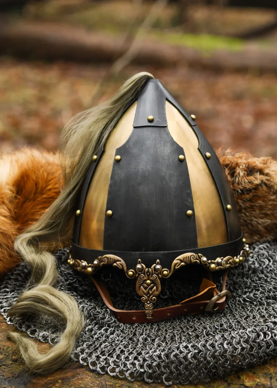 Rus-Helm mit Pferdehaarbusch