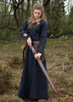 Schlichtes Mittelalterkleid Afra aus festem Canvas, dunkelblau