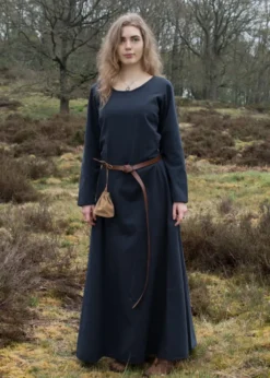 Schlichtes Mittelalterkleid Afra aus festem Canvas, dunkelblau