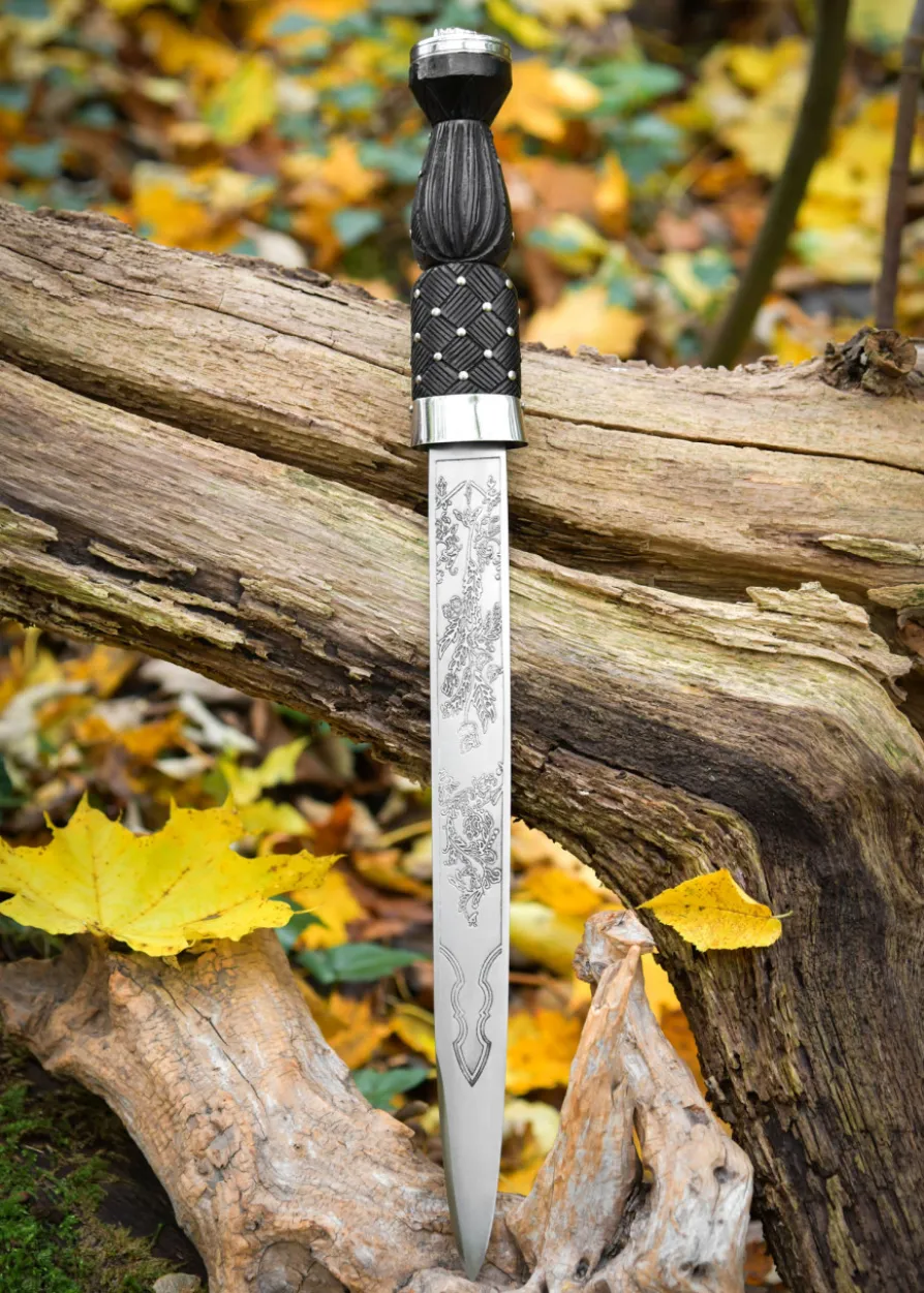 Schottischer Dirk mit Holzscheide