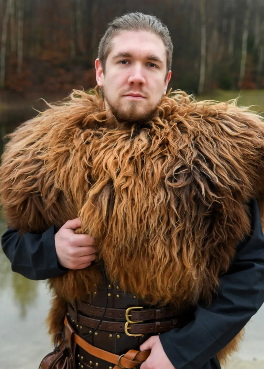 Schulterfell, Fellumhang Berserker Braun