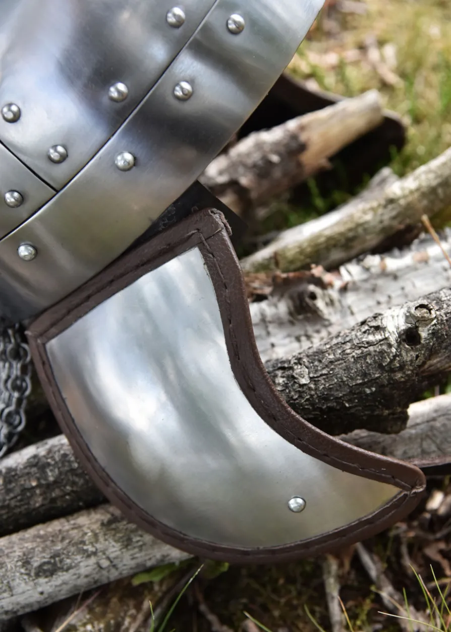 Spangenhelm mit Wangenklappen und Brünne, 2 mm Stahl