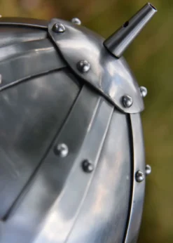 Spangenhelm mit Wangenklappen und Brünne, 2 mm Stahl
