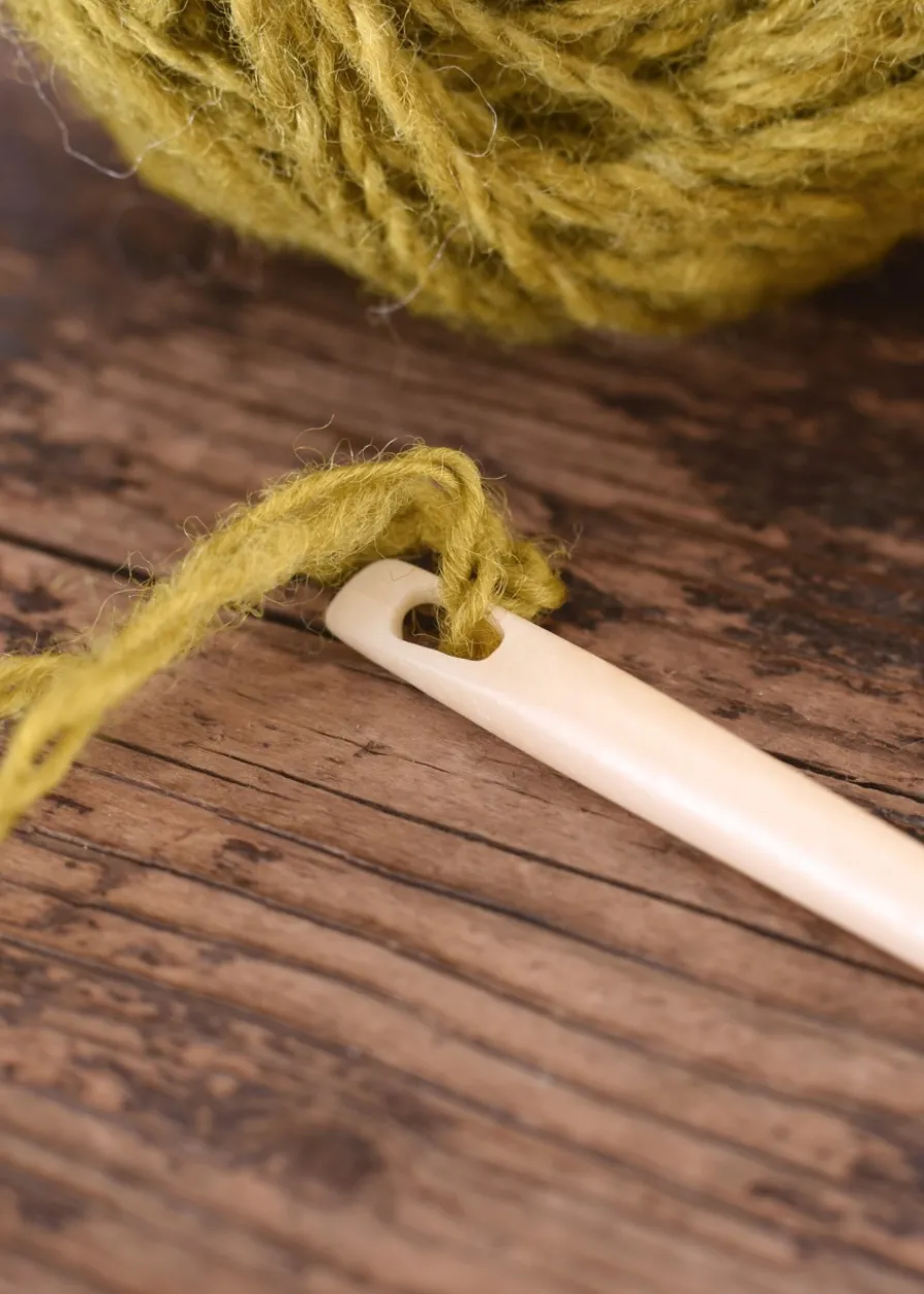 Stricknadel / Große Nähnadel aus Knochen fürs Nadelbinden