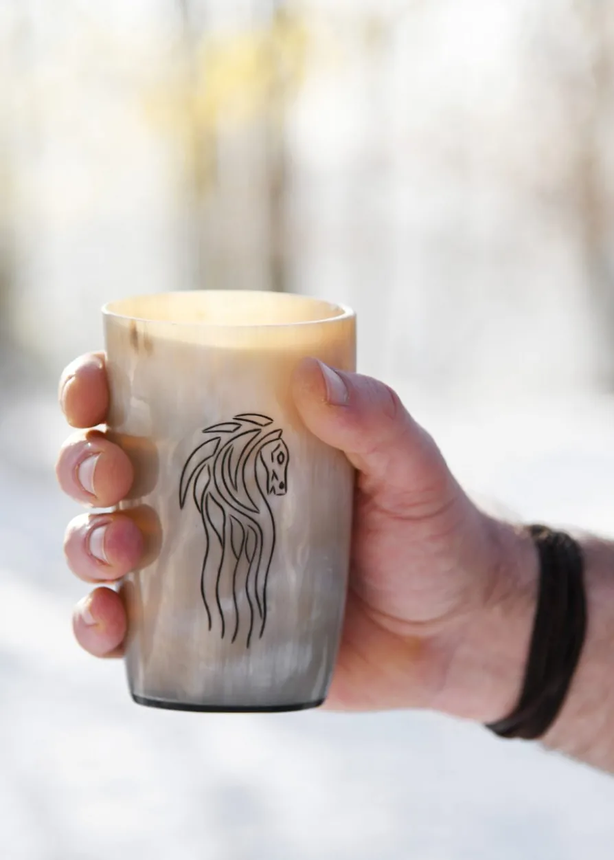 Trinkbecher aus Horn - Horse Lords