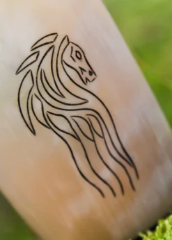 Trinkbecher aus Horn - Horse Lords