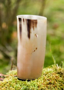 Trinkbecher aus Horn ohne Henkel (ca. 200 ml)