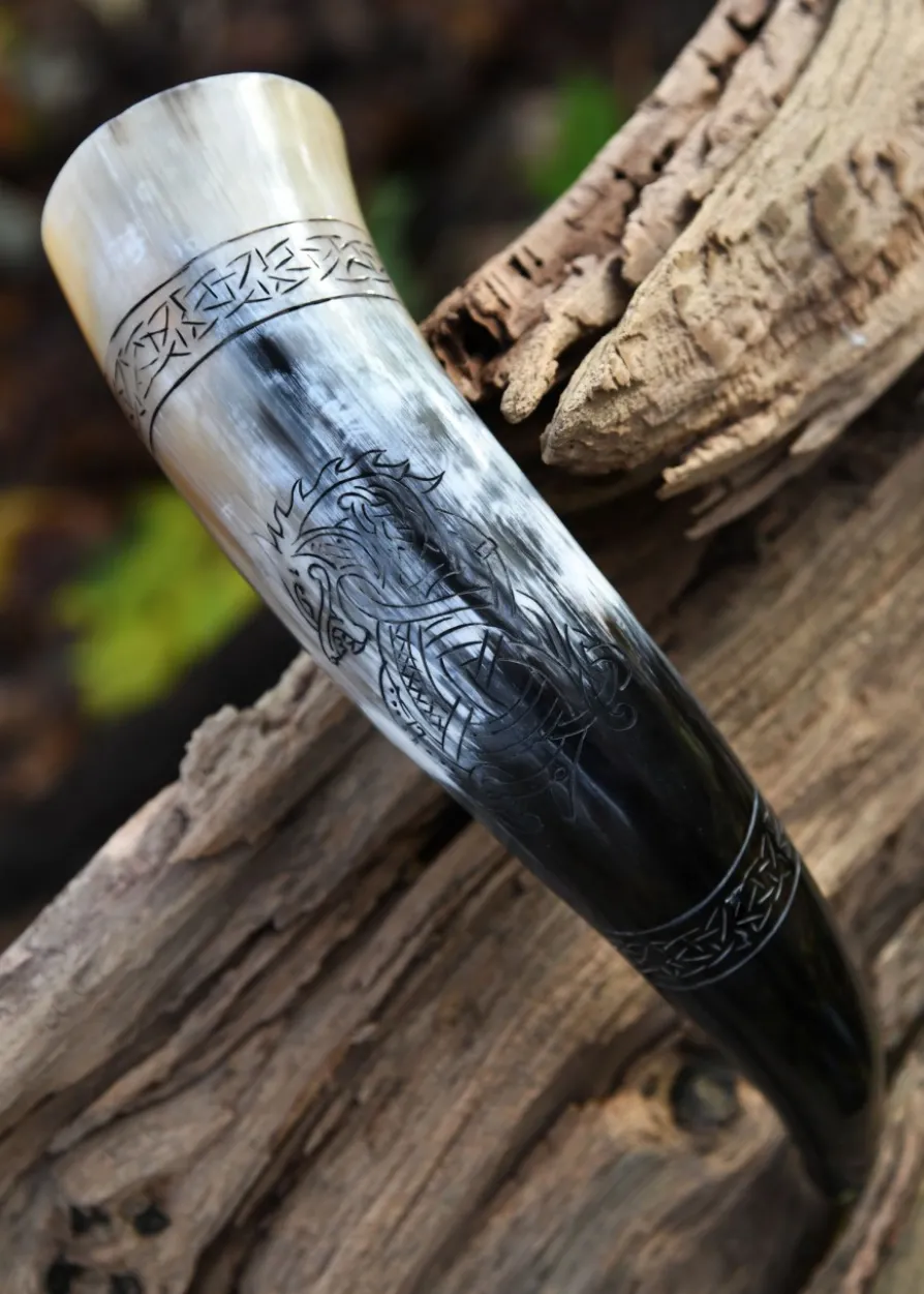 Trinkhorn mit Ständer - Fenrir, der Nordische Wolf