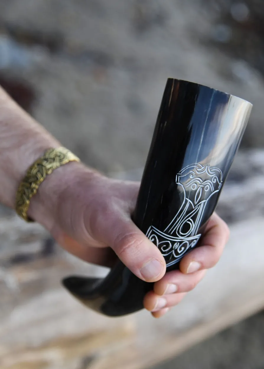 Trinkhorn mit Ständer - Mjölnir, Thorshammer