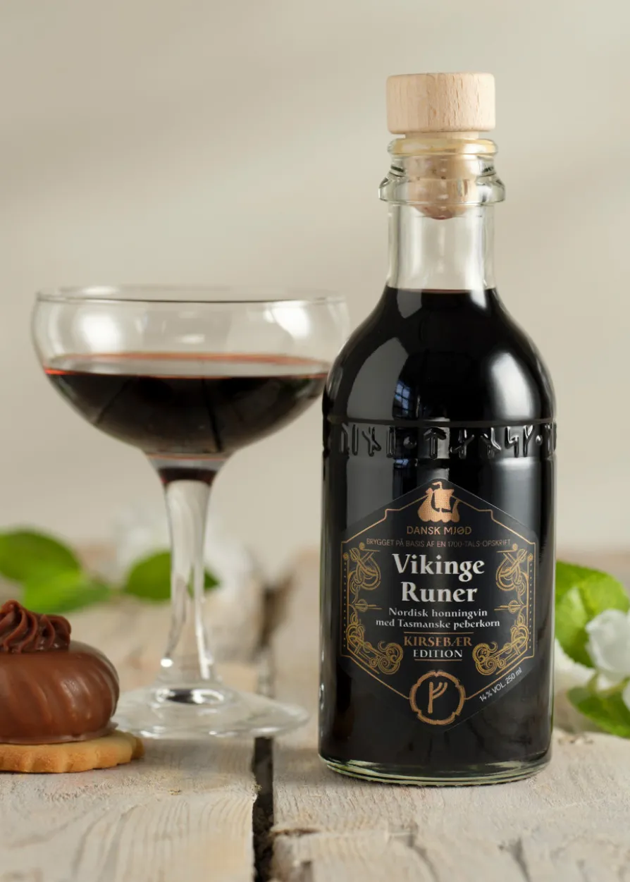 Vikinge Runer - Met, 14% Vol., 0,25l Flasche - Dansk Mjød