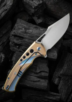 We Knife SWIFTFIN BEAD BLASTED TITANIUM BLUE GOLD, Taschenmesser