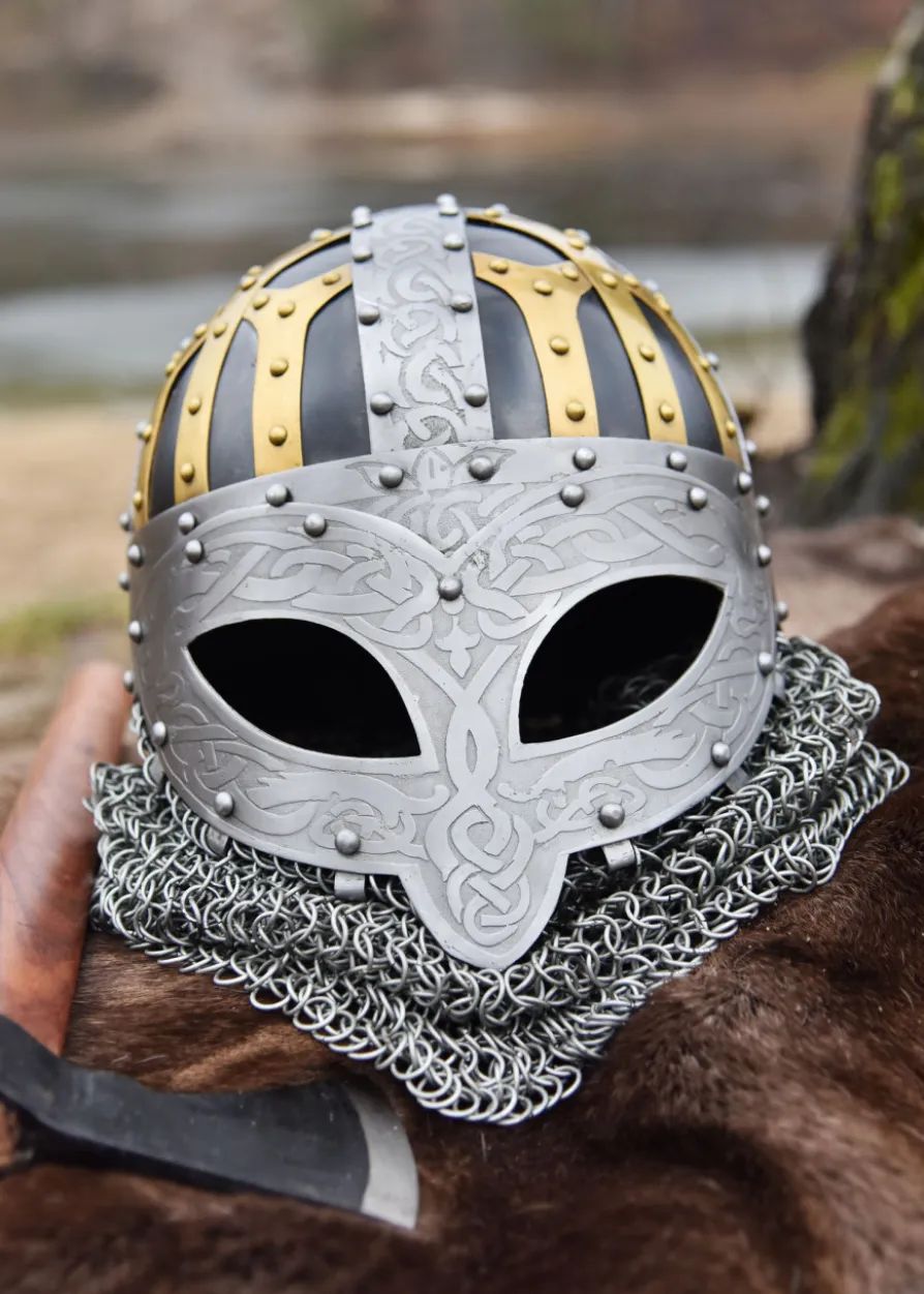 Wikinger Brillenhelm, Spangenhelm mit Brünne