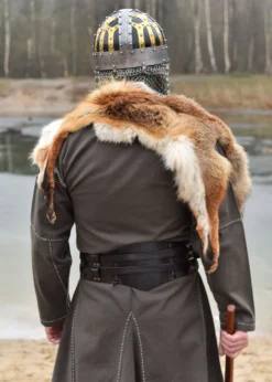 Wikinger Brillenhelm, Spangenhelm mit Brünne