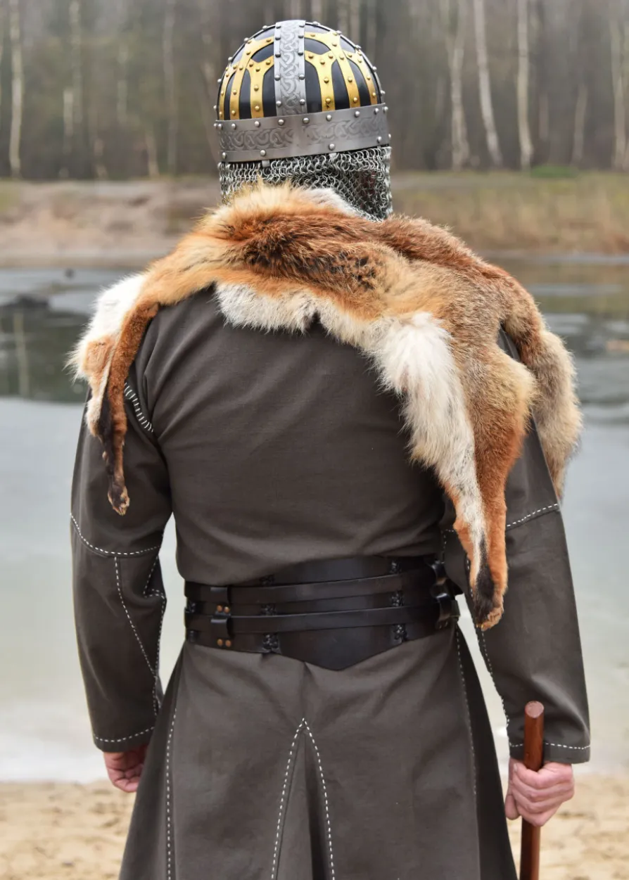 Wikinger Brillenhelm, Spangenhelm mit Brünne