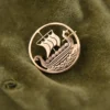 Wikinger Brosche mit Drachenboot, aus Bronze