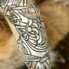 Wikinger-Trinkhorn mit Fenrir-Motiv