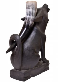 Wolf, Trinkhornständer aus Holz, braun
