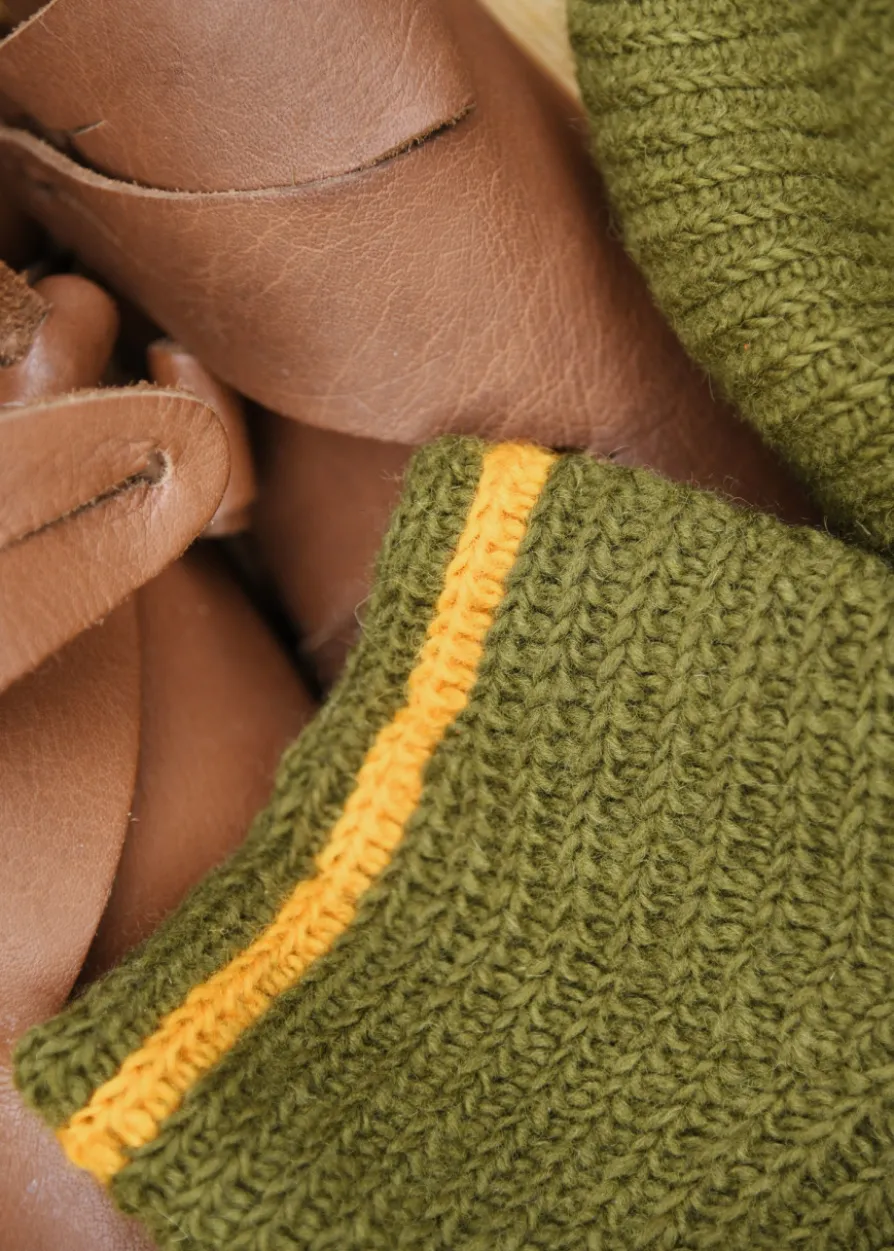 Wollsocken, gehäkelt, grün-gelb