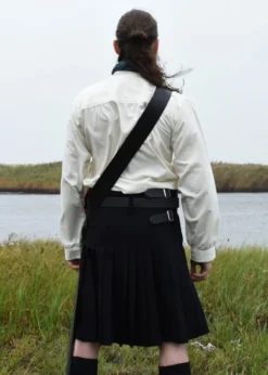8 Yard Kilt, Schottenrock, schwarz (uni)